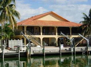 291 8th St, Key Colony Beach, FL 33051