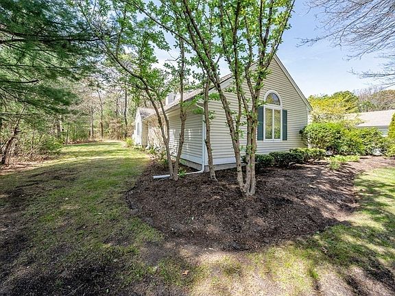 3rd image of 12 Kettle Ln #31