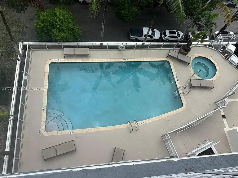 2200 NE 4th Ave #808 — Photo 8