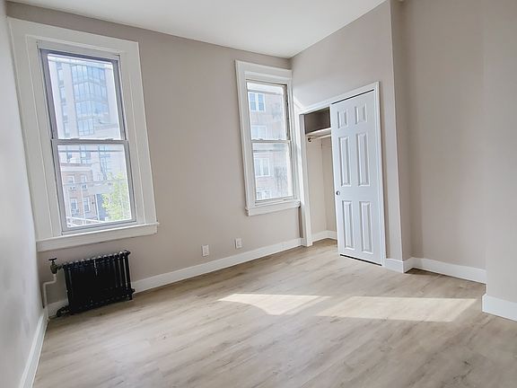 3rd image of 6 Jordan Ave #3R