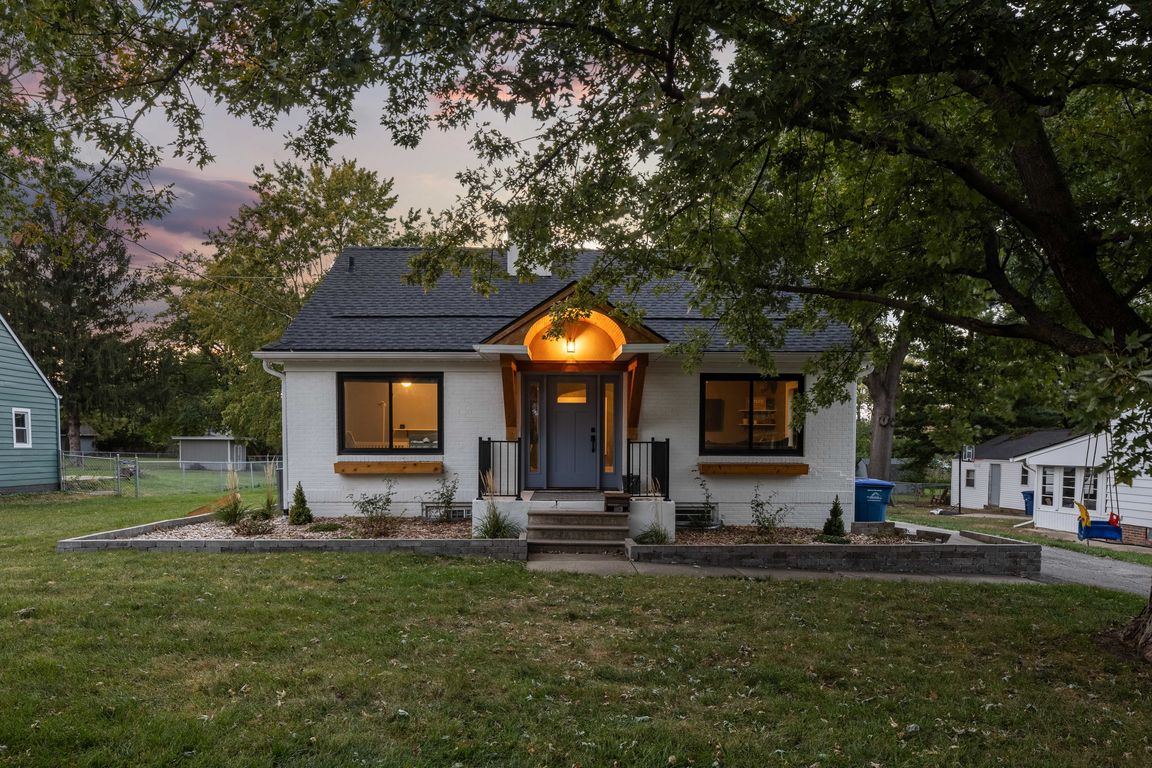 next background image