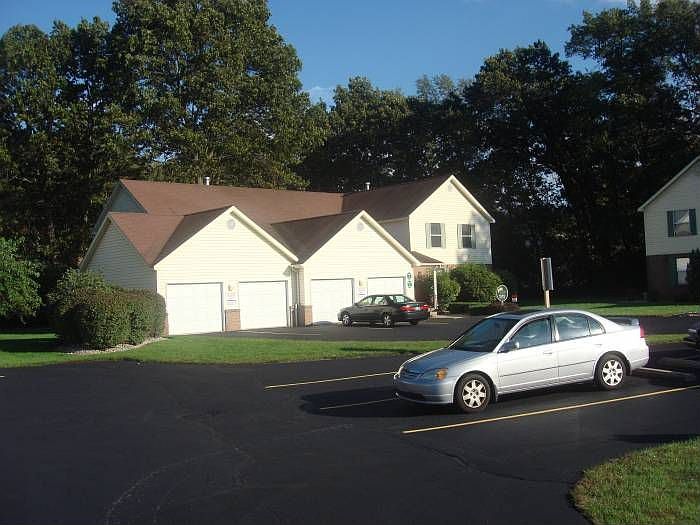 1626 Windsong Dr Elkhart, IN, 46514 Apartments for Rent Zillow