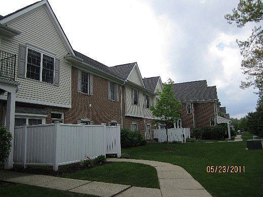 4th image of 734 Amberly Dr Unit A