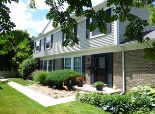 2637 Fenwick Ct, Ann Arbor, MI 48104
