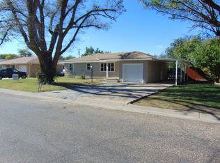 1120 N Carlton Ave, Liberal, KS 67901