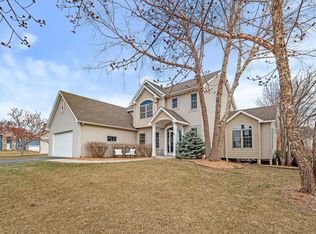 10163 Bald Eagle Trl, Woodbury, MN 55129