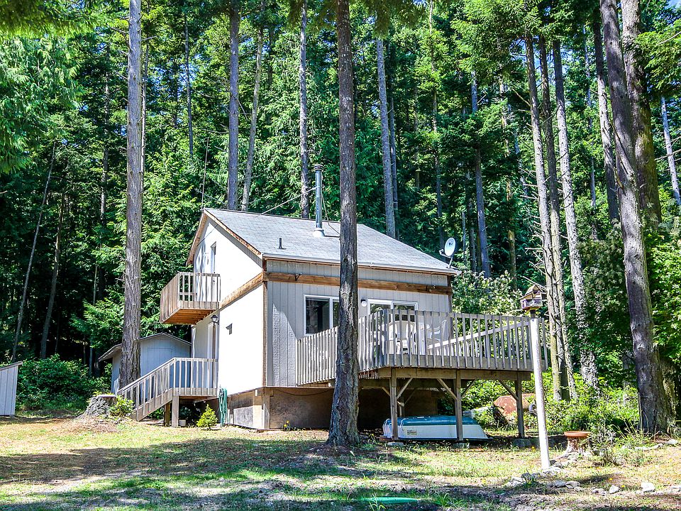 Center Island Cabin