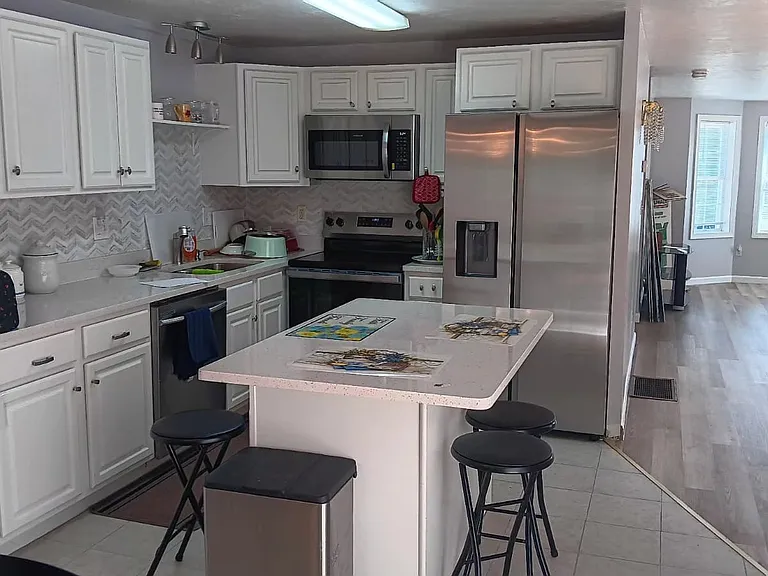 55 Ledgecrest Dr #55 — Photo 2