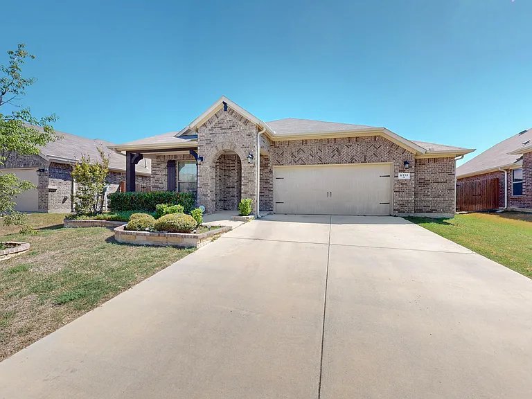 6112 Whale Rock Ct — Photo 2