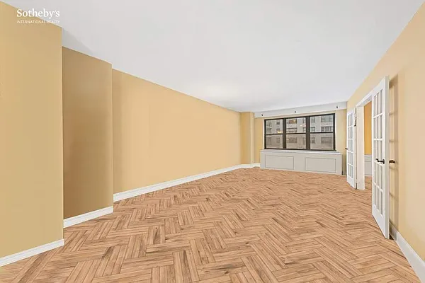 Sold by Sotheby's International Realty | media 7