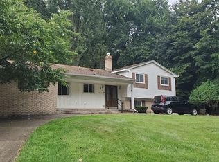 21105 Westfarm Ct, Northville, MI 48167