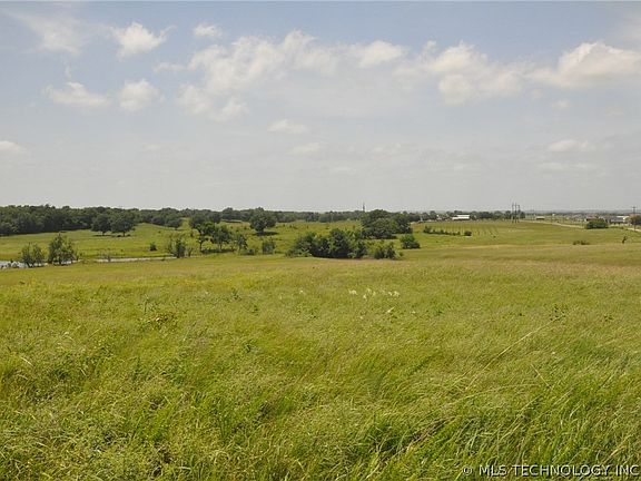2nd image of 75 S Highway Hwy