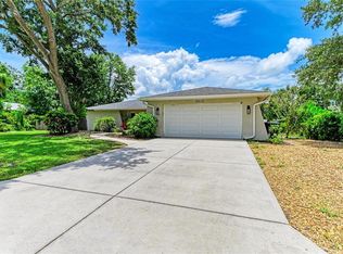 2512 Jamaica St, Sarasota, FL 34231