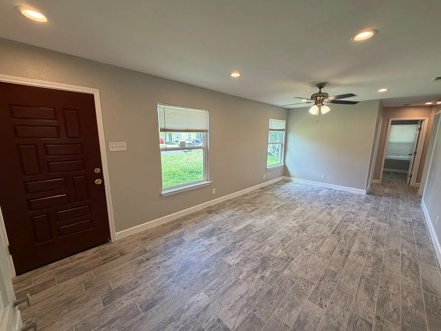 3838 Manchester Dr. — Photo 2
