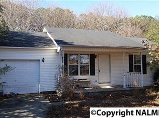 102 Quiet Ln, Hazel Green, AL 35750