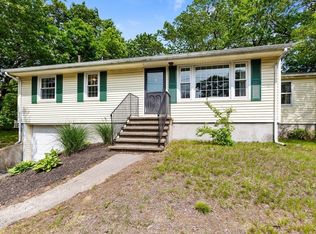 3 Pontiac Rd, Peabody, MA 01960