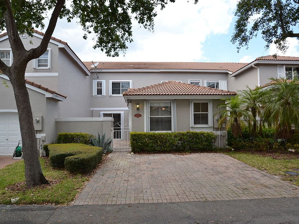 1st image of 931 Doveplum Ct