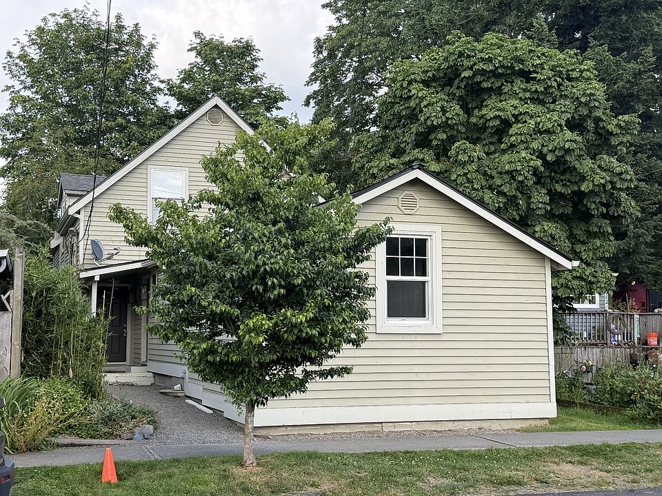1st image of 8074 Maple Ave SE #1