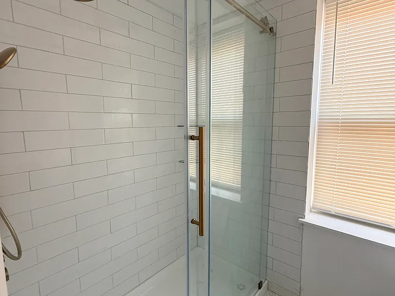 252 S 10th St #3R — Photo 7