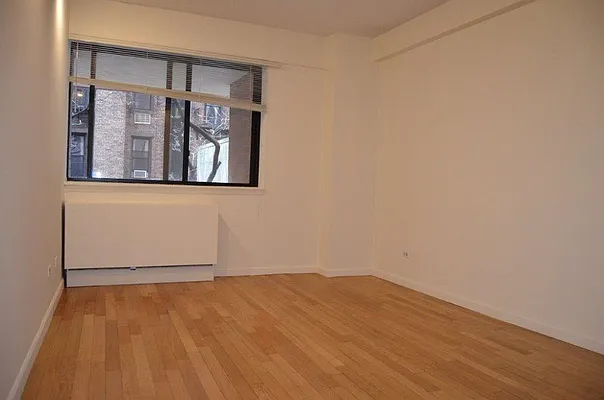 Rented by Orsid Realty Corp | media 10