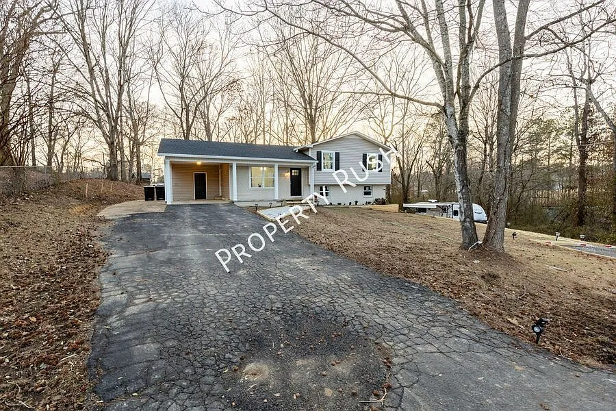 2290 Malibu Dr. SE "A" - Gorgeous 3 bed/1 bath rental in Cleveland, TN - $1,650/mo. *Utilities in... — Photo 3