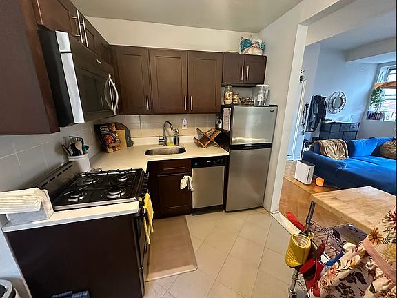 3rd image of 339 E 95th St APT 4W