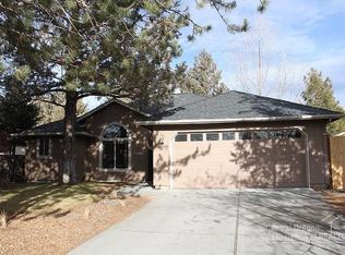 2086 NE Red Rock Ln, Bend, OR 97701