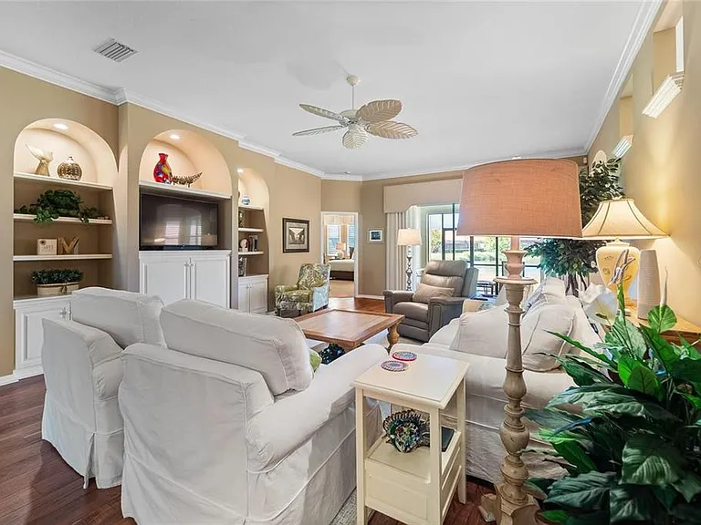 5175 Cantabria Crst — Photo 3