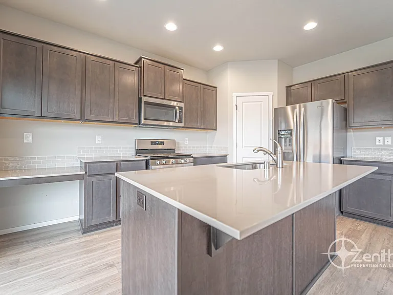 2608 S White Salmon Dr — Photo 16