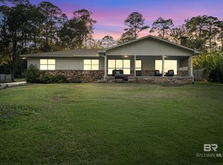 10088 Coleman Ln, Elberta, AL 36530