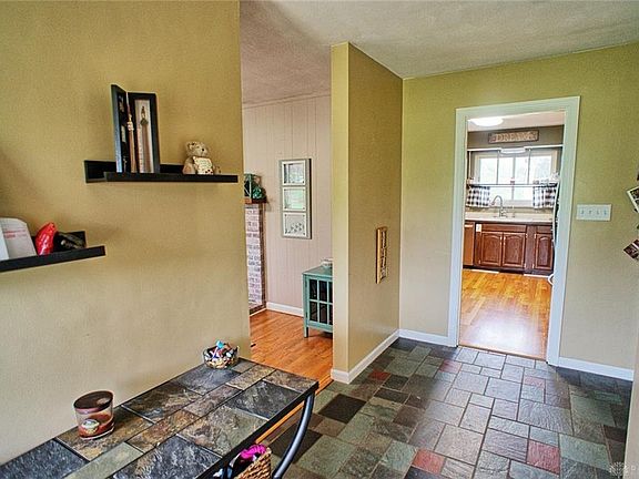 5th image of 7107 Yorkshire Dr