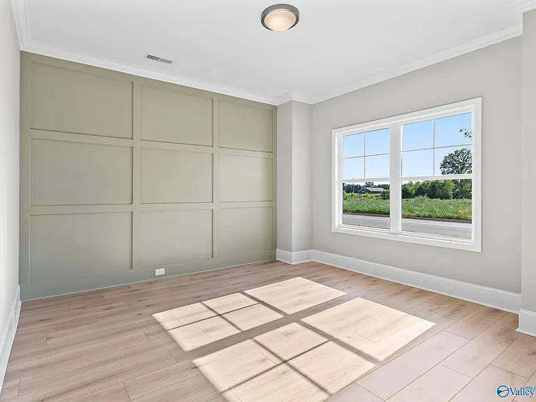 243 Susan Lynn Dr — Photo 11