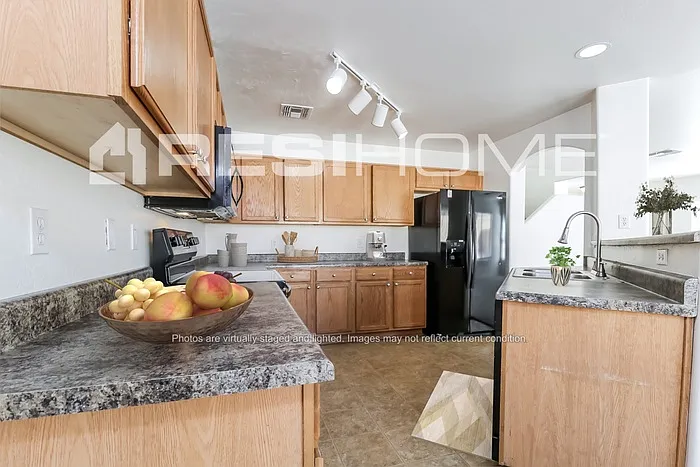 22342 W Shadow Dr — Photo 2