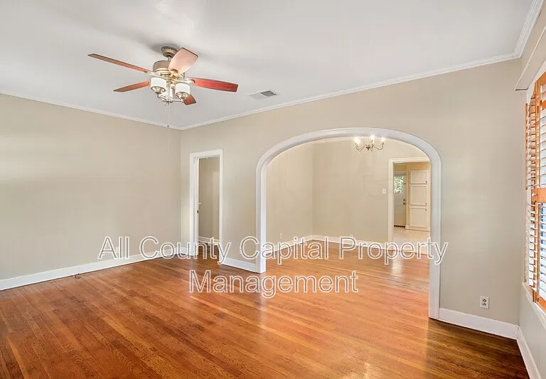 1601 W 29th St #1601 — Photo 5