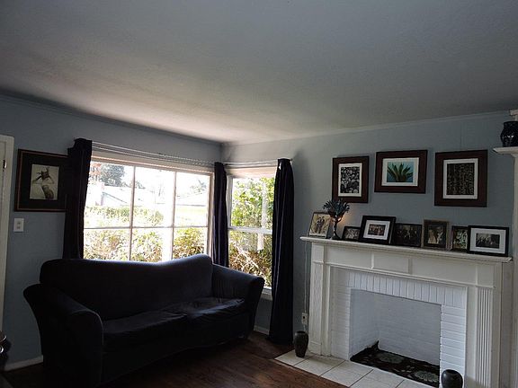 2nd image of 275 Arroyo Dr