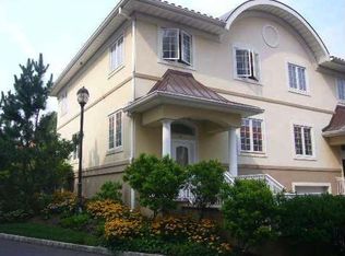 10 Riviera Dr, Long Branch, NJ 07740