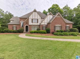 538 Lake Colony Dr, Vestavia, AL 35242
