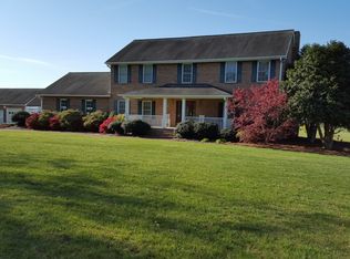 1647 Peoples Creek Rd, Advance, NC 27006