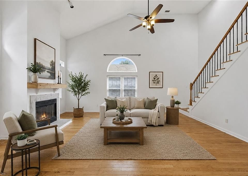 1st image of 800 Broad Reach Rd
