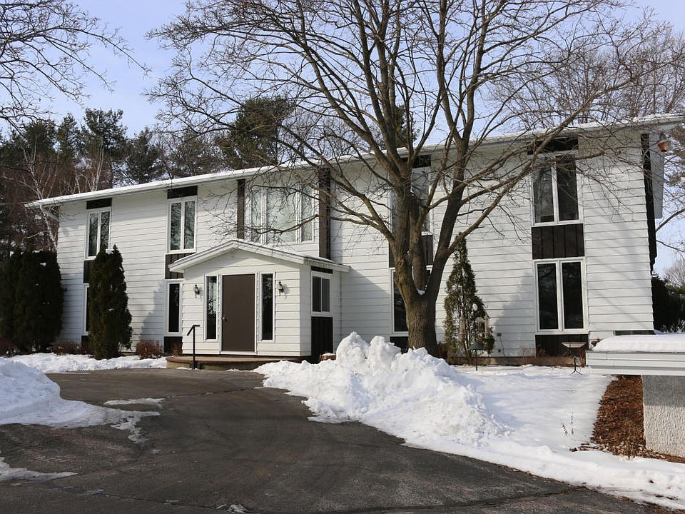 1st image of 4628 Superior Ave