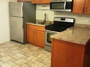1646 Downs Dr APT 3W, Calumet City, IL 60409