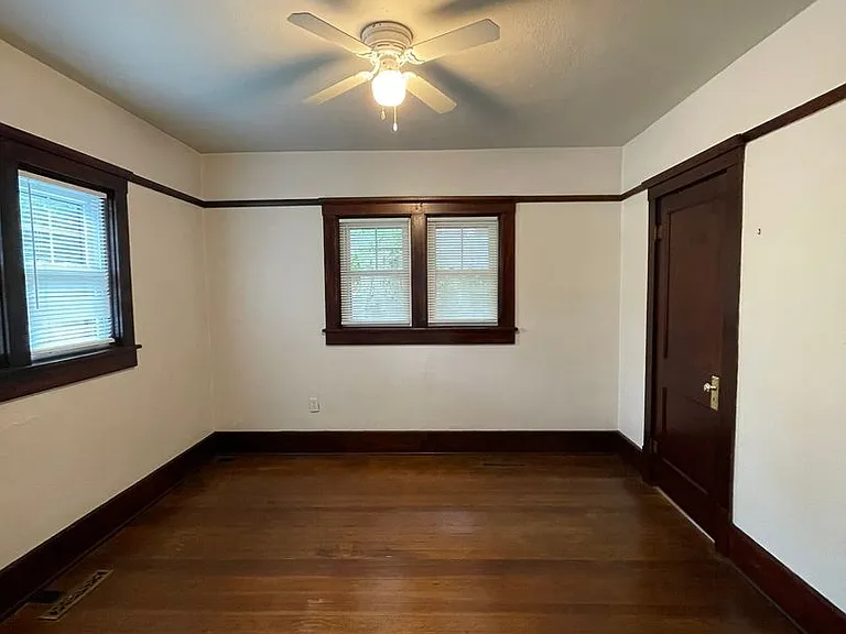 499 Littleton St — Photo 10