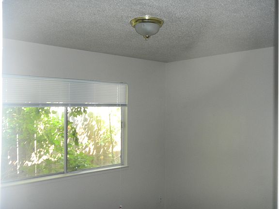 5th image of 9839 Lincoln Village Dr