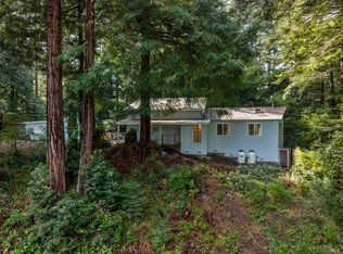 17600 Redwood Springs Drive, Fort Bragg, CA 95437