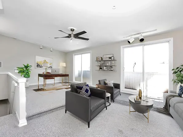 (undisclosed Address), Long Beach, NY 11561