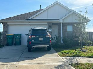 521 Maple Bend Ln, La Marque, TX 77568