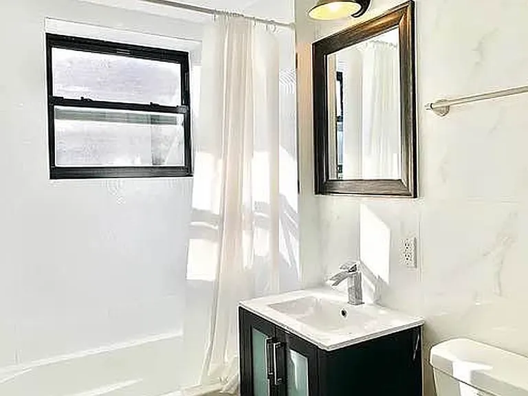 874 Willoughby Ave #306 — Photo 6