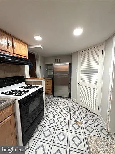 202 W Edgevale Rd #B — Photo 11