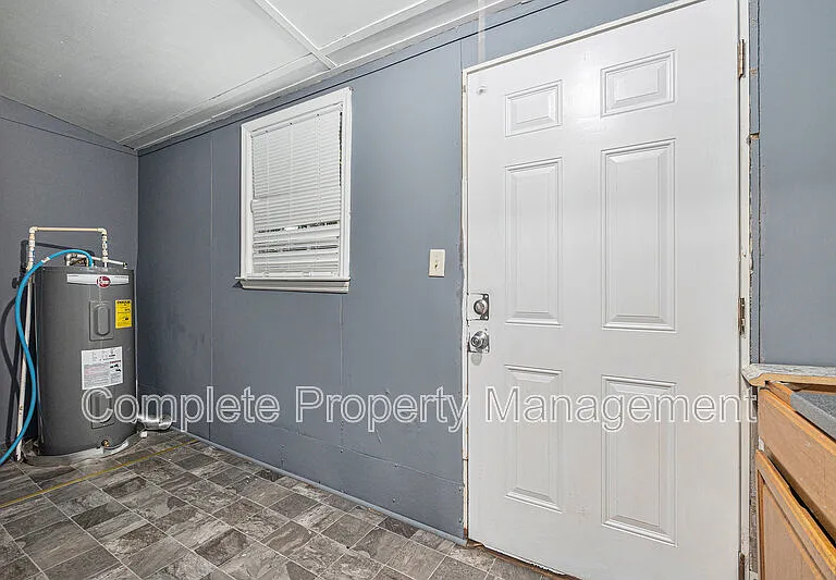 5906 5th St S — Photo 8