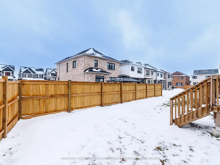 55 Rowlock St — Photo 29